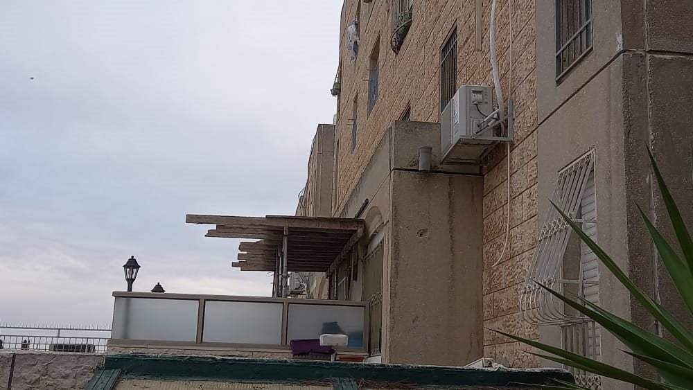 New balcony design, Armon HaNatziv